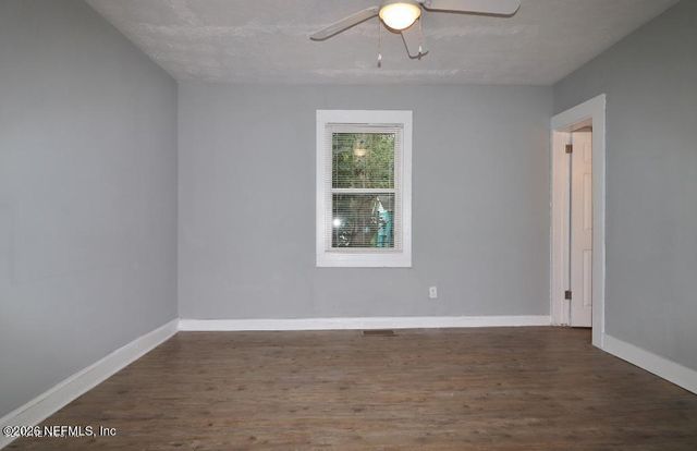 5779 SW CARVER Circle SW, Jacksonville, FL 32208
