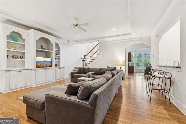 992 Wescott Lane, Atlanta, GA 30319