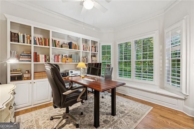 992 Wescott Lane, Atlanta, GA 30319