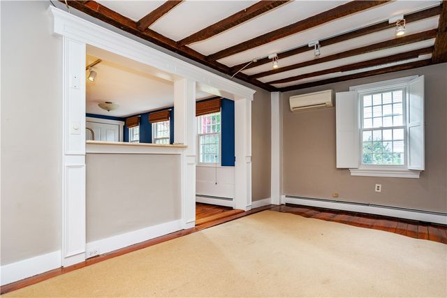 19 King Street 1, East Greenwich, RI 02818