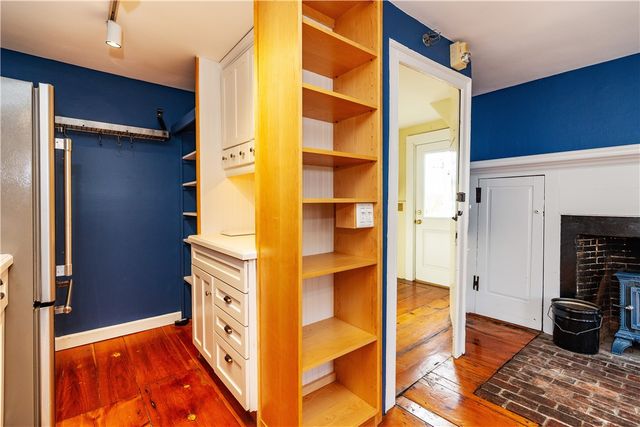 19 King Street 1, East Greenwich, RI 02818