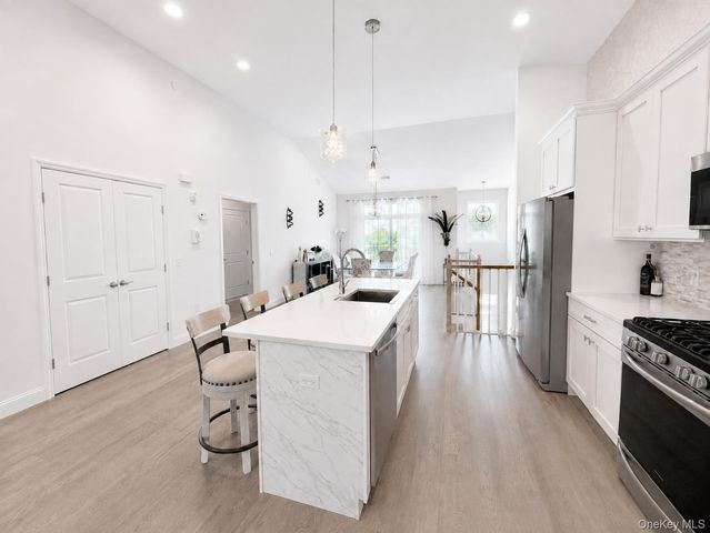 278 Silver Timber Drive, Yaphank, NY 11980