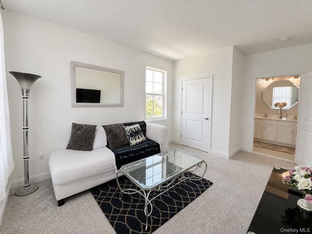 278 Silver Timber Drive, Yaphank, NY 11980
