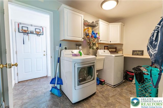 518 Bauer Road, Moore Twp, PA 18014