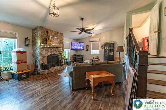 518 Bauer Road, Moore Twp, PA 18014
