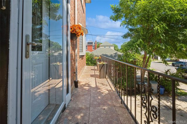 1321 Gillespie Avenue, Bronx, NY 10461