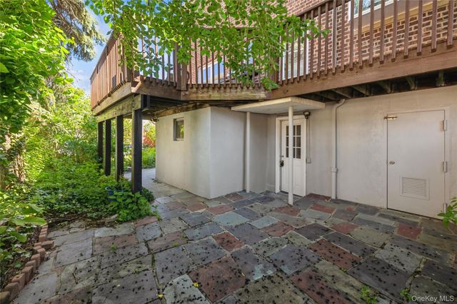 1321 Gillespie Avenue, Bronx, NY 10461