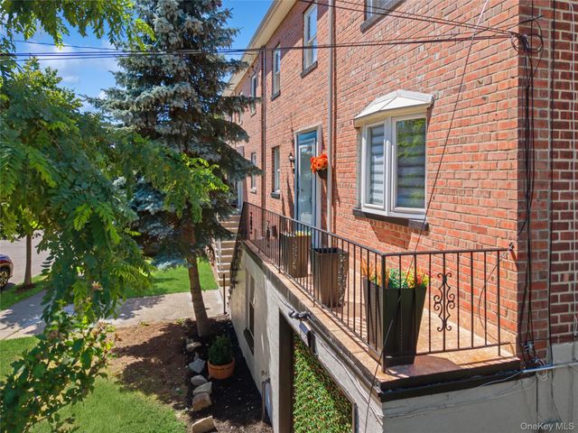 1321 Gillespie Avenue, Bronx, NY 10461