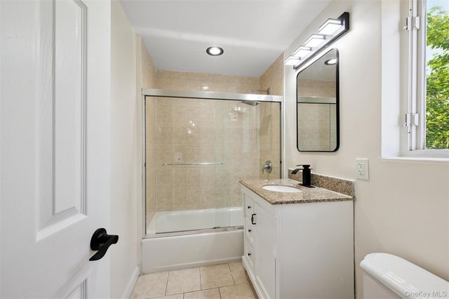 1321 Gillespie Avenue, Bronx, NY 10461