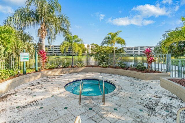 1825 Palm Cove Boulevard 7, Delray Beach, FL 33445