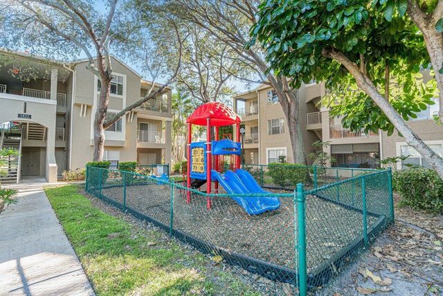 1825 Palm Cove Boulevard 7, Delray Beach, FL 33445