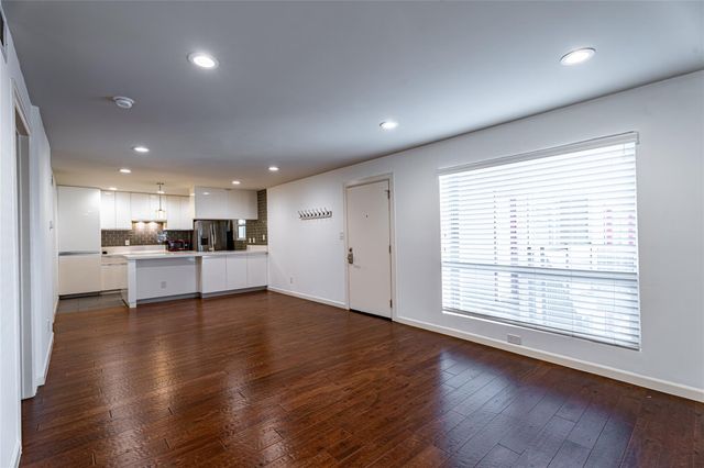 3110 Red River ST C304, Austin, TX 78705