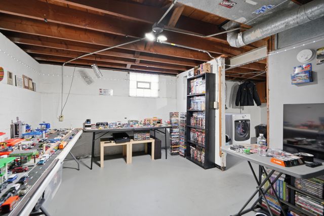 1324 175th Street, Hammond, IN 46324