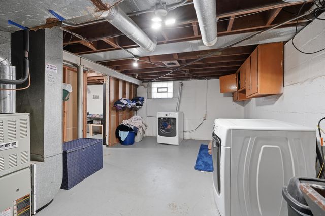 1324 175th Street, Hammond, IN 46324