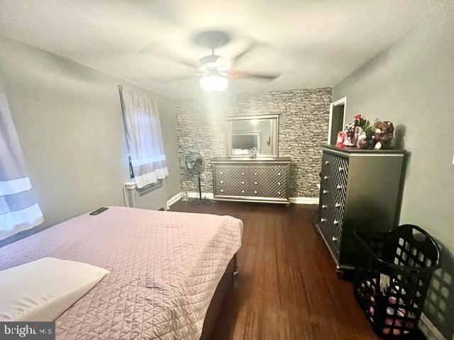 6040 ALMA ST, Philadelphia, PA 19149