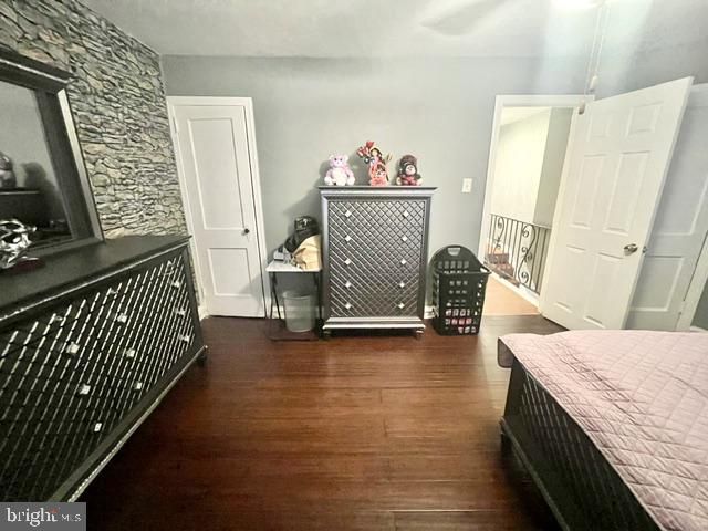 6040 ALMA ST, Philadelphia, PA 19149