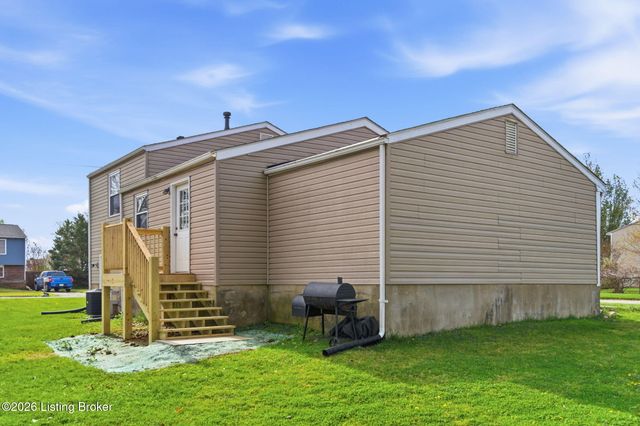 4411 Cody Ln, Louisville, KY 40229