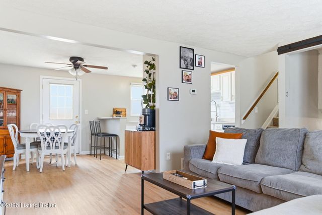 4411 Cody Ln, Louisville, KY 40229