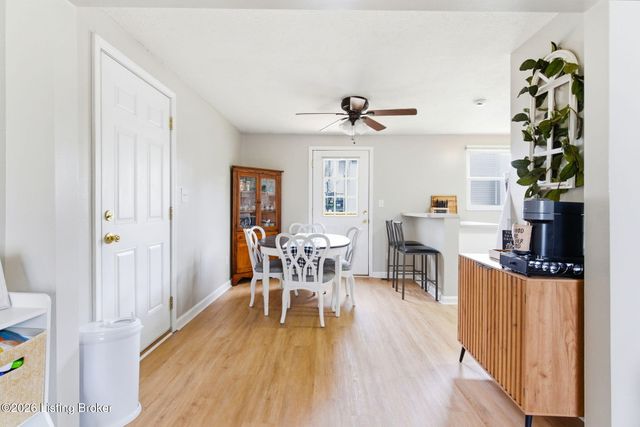 4411 Cody Ln, Louisville, KY 40229