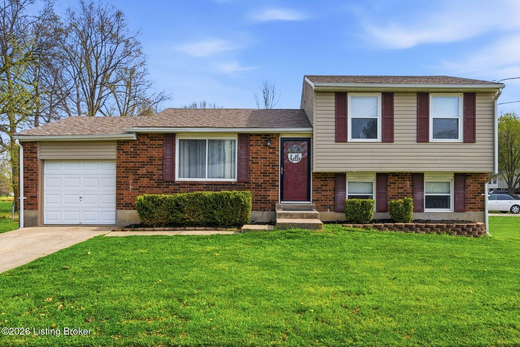 4411 Cody Ln, Louisville, KY 40229