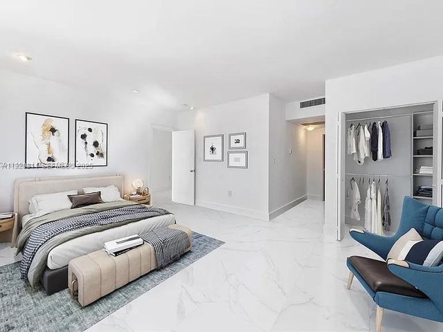 5255 Collins Ave 10A, Miami Beach, FL 33140