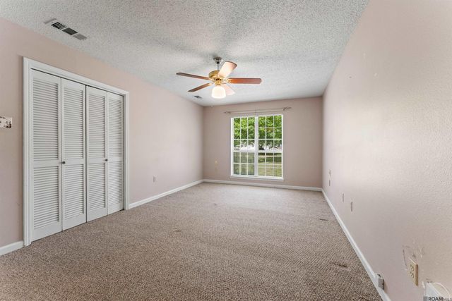 15035 Crystal Dr, Pride, LA 70770