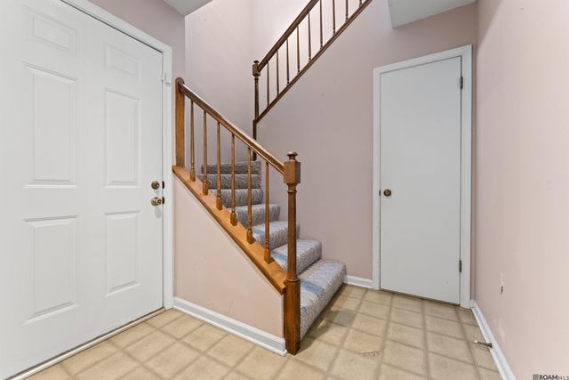 15035 Crystal Dr, Pride, LA 70770