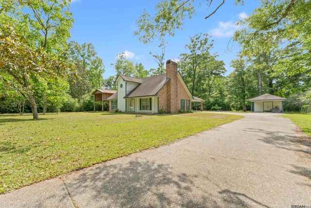 15035 Crystal Dr, Pride, LA 70770
