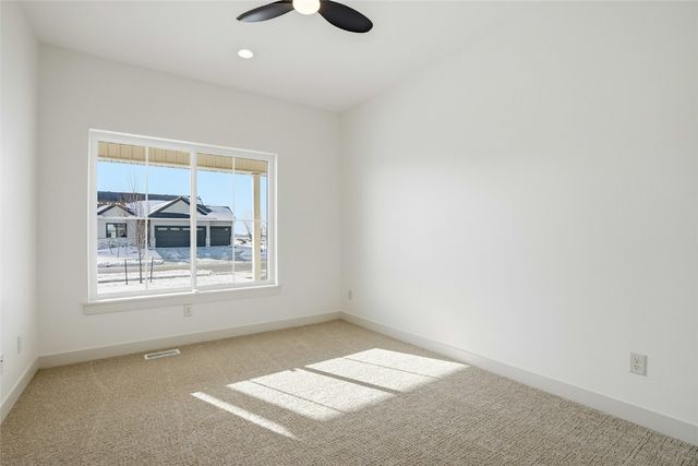 810 Yorkshire Street, North Liberty, IA 52317