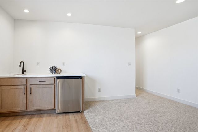 810 Yorkshire Street, North Liberty, IA 52317