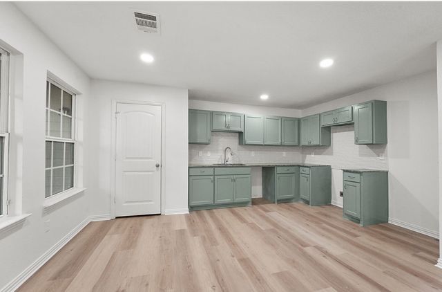 4920 S Peachtree Road, Balch Springs, TX 75180