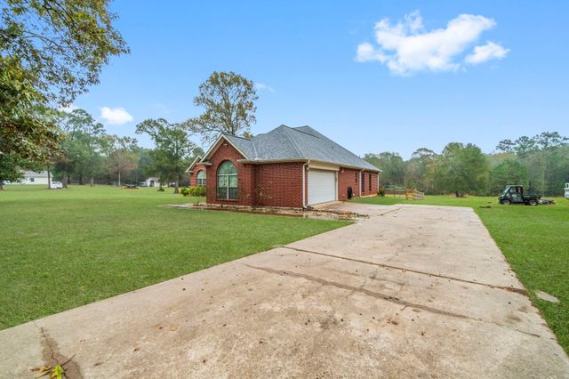 1645 Fm 3126, Livingston, TX 77351
