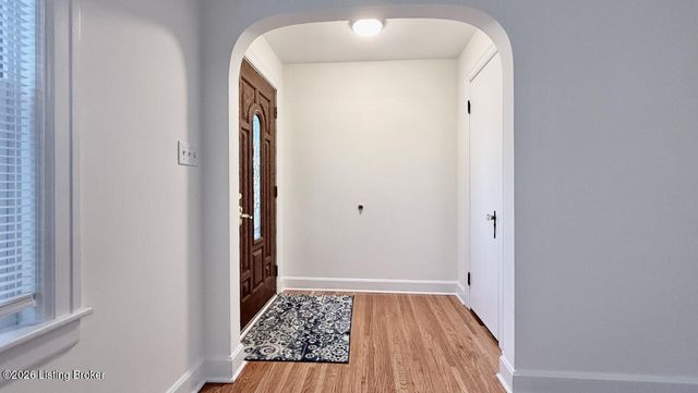 2428 Bradley Ave, Louisville, KY 40217