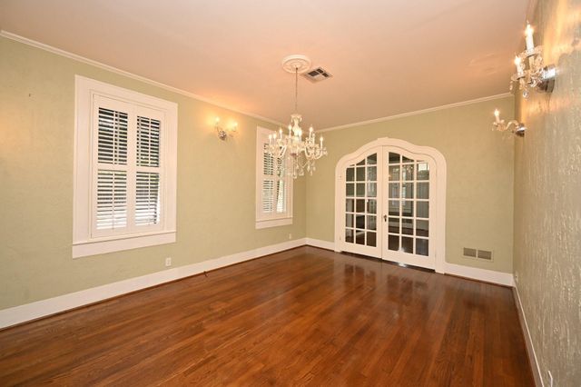 4627 Woodrow Avenue, Galveston, TX 77551