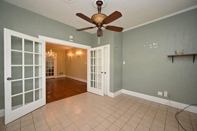 4627 Woodrow Avenue, Galveston, TX 77551