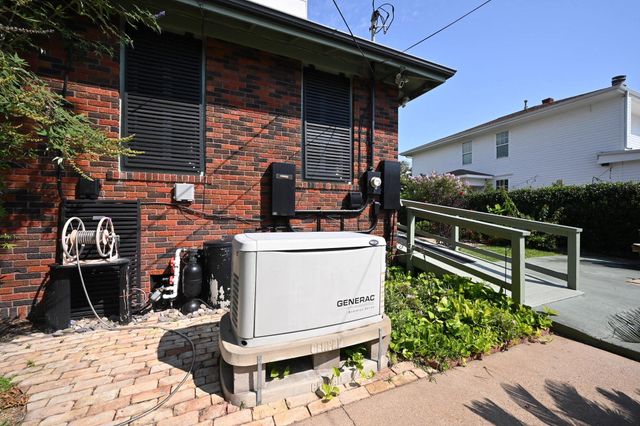 4627 Woodrow Avenue, Galveston, TX 77551