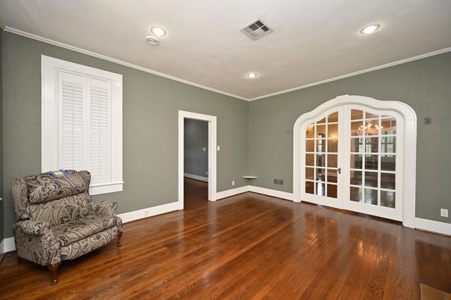 4627 Woodrow Avenue, Galveston, TX 77551