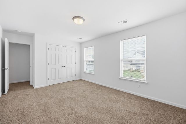 129 Meadow View Way, Georgetown, KY 40324