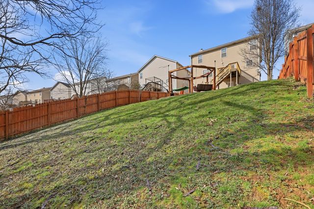 129 Meadow View Way, Georgetown, KY 40324