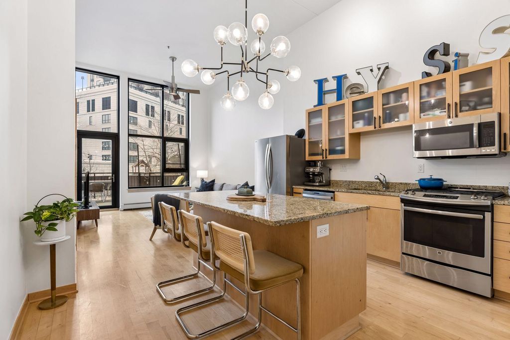 1120 S 2nd Street 102, Minneapolis, MN 55415 — exterior