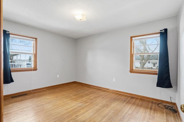 500 15th Avenue, Charles City, IA 50616