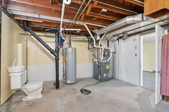 500 15th Avenue, Charles City, IA 50616