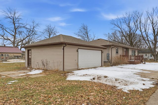 500 15th Avenue, Charles City, IA 50616