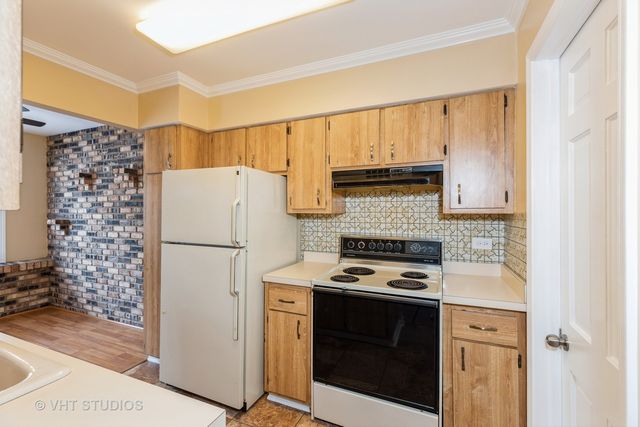 4037 Trafalgar Lane, Oak Lawn, IL 60453