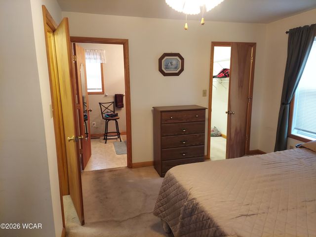 8 S Seltzer Street, Wapakoneta, OH 45895