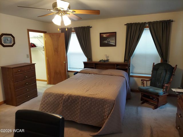 8 S Seltzer Street, Wapakoneta, OH 45895