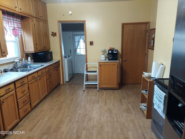 8 S Seltzer Street, Wapakoneta, OH 45895