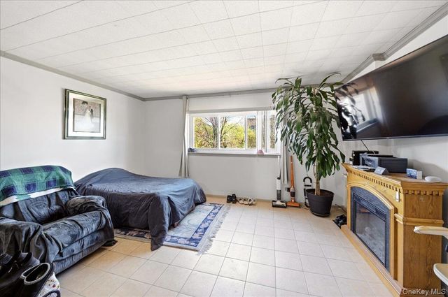 193 Kearney Avenue, Bronx, NY 10465