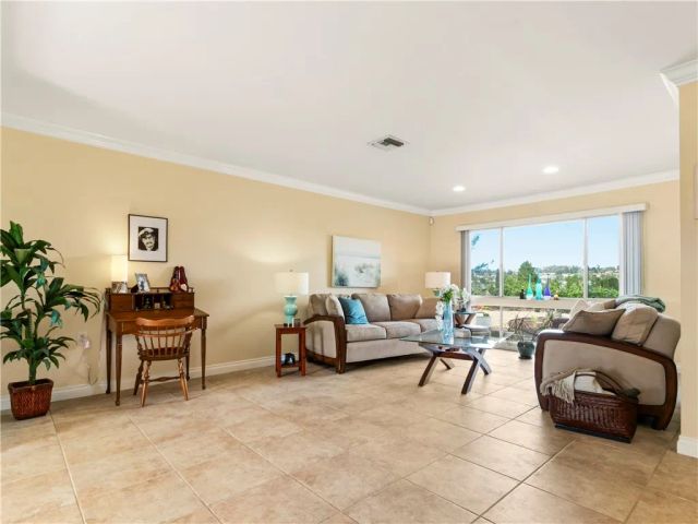 16445 Roca Drive, San Diego, CA 92128