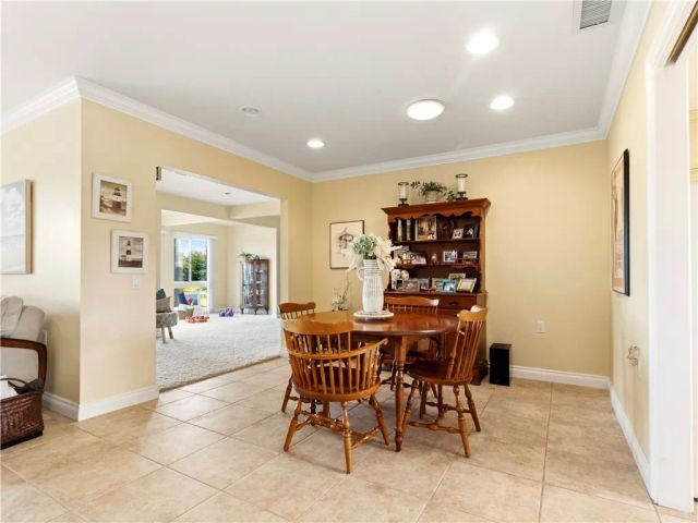 16445 Roca Drive, San Diego, CA 92128